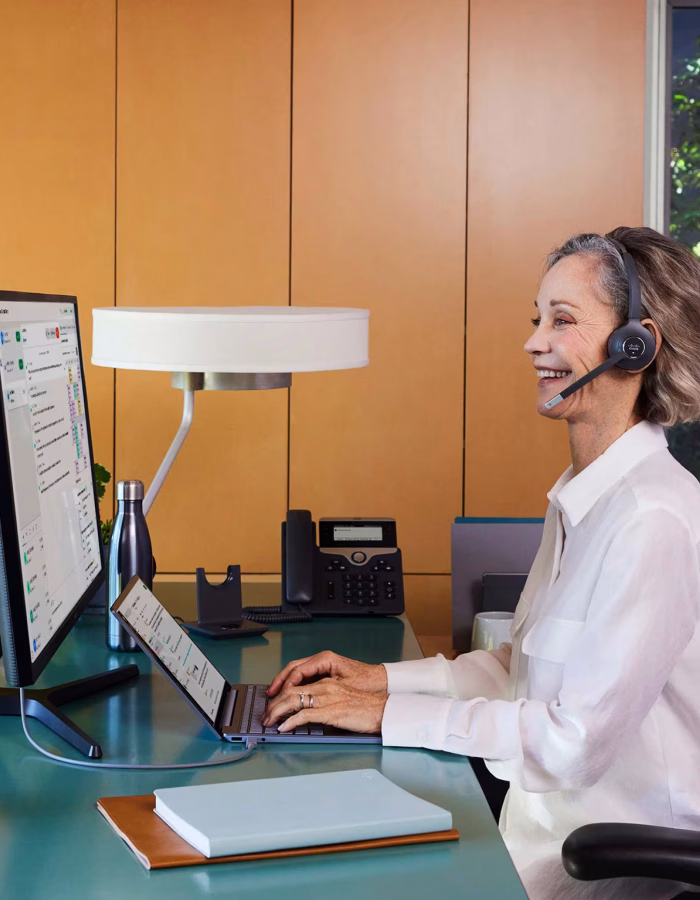contactCenterHero